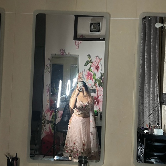 Meet your Posher, Himanshi’s - Picture 3 of 3